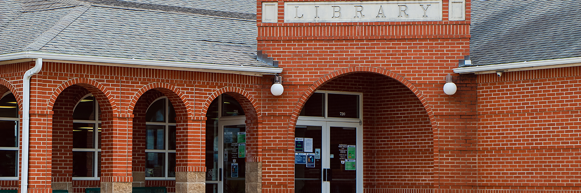 Exterior photo of Hartshorne Public Library entrance