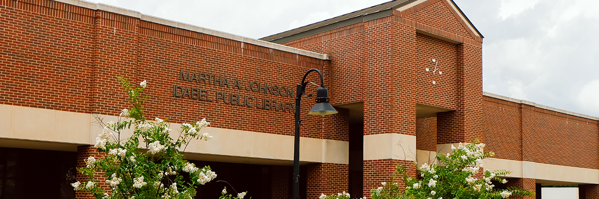 Idabel Public Library exterior photo